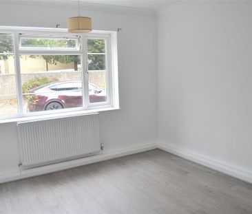 2 bedroom maisonette to rent - Photo 4