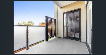 Modern Apartment in the Heart of Doncaster East - Photo 5