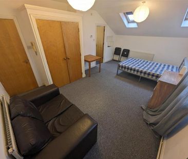 Studio to rent - Photo 3