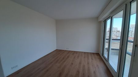 location Appartement T6 DE 130.6m² À PARIS - Photo 2