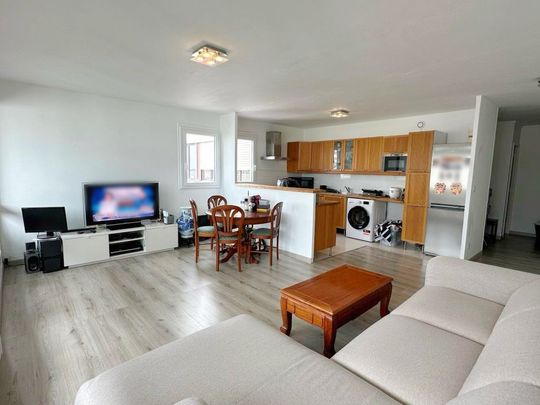 Location Appartement 3 pièces 75m² - Photo 1