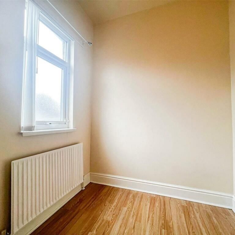 4 bedroom terraced house to rent - Photo 1