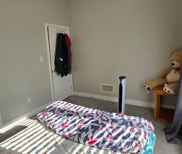 For Lease - 261 Cairn Street, London South, Ontario - Photo 6