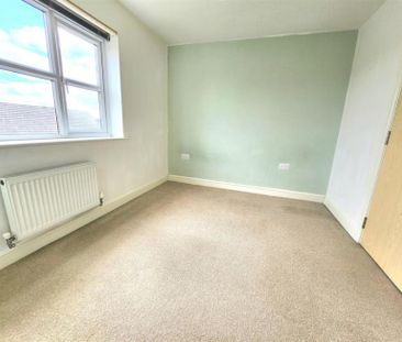 3 Bedroom Semi Detached To Let - Photo 5