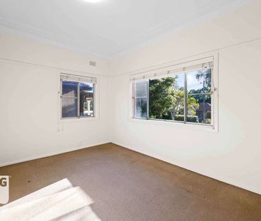 Spacious 4 Bedroom Family Home with Park Access | Prime Kingsgrove ... - Photo 3