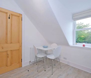 21 Ashley Road, Top Floor Apartment, Aberdeen AB10 6RU - Photo 3