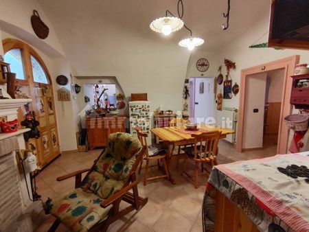 Trilocale via Paolo Fiorino 45, Villalago - Photo 4