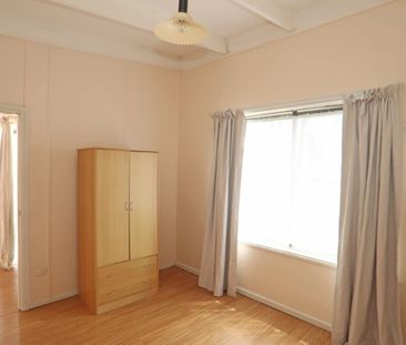 Coastal Home - Photo 3