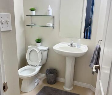 For Lease - 24 BONFIELD Private, Orleans - Cumberland and Area, Ont... - Photo 1