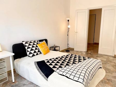 Via Quintino Sella, Florence, Tuscany 50136 - Photo 5