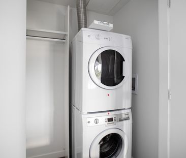 537 Foster Avenue, Coquitlam - Photo 4