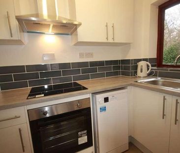 Langtons Meadow, Farnham Common, Slough, SL2 - Photo 2