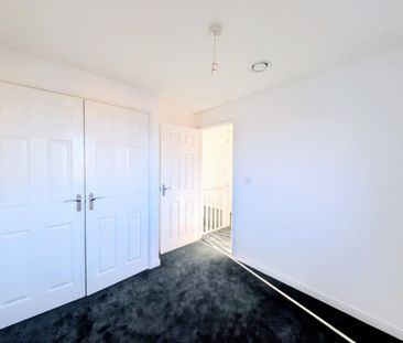 3 bedroom detached house to rent - Photo 5