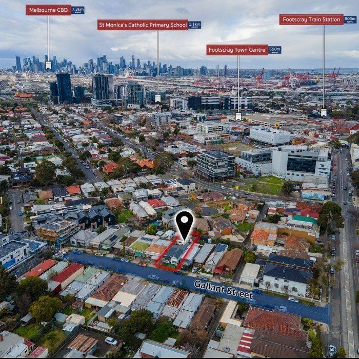 Character, Charm & Newly Renovated - Photo 1