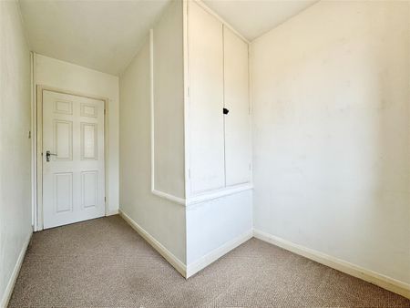 New Park Avenue, Bexhill-On-Sea, TN40 1QS - Photo 2