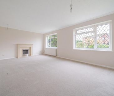 4 bedroom detached house to rent - Photo 2