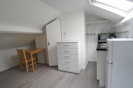Studio to rent - Photo 5
