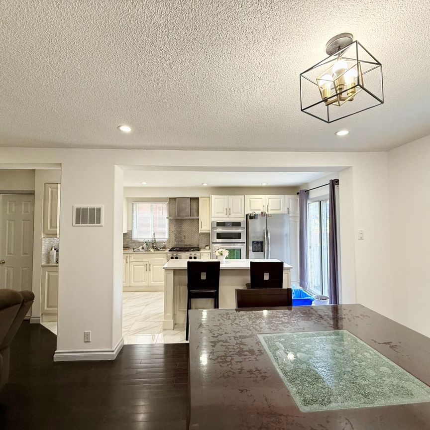 For Lease - 2377 Belcaro Way, Mississauga, Ontario - Photo 1