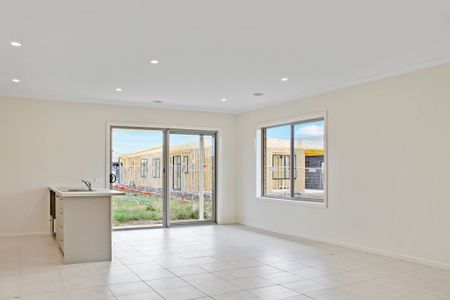 BEAUTIFUL HOME IN CORIDALE ESTATE - Photo 2