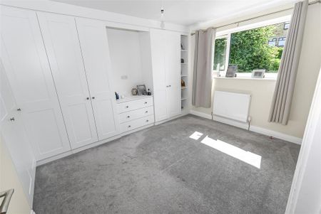 3 bedroom detached house to rent - Photo 5