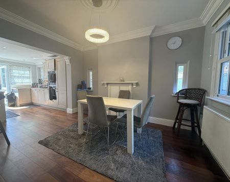 3 bedroom detached house to rent - Photo 2