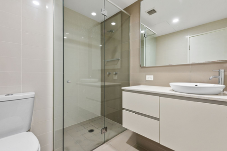 Spacious & Fully Furnished 2-Bedroom Apartment in the Heart of Rhodes - Photo 4