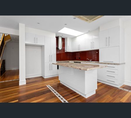 12 Bleazby Avenue, Brighton, Vic 3186 - Photo 1