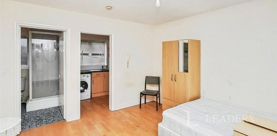 1 bedroom flat to rent - Photo 2
