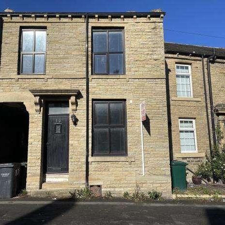 Broadstone Way, Bradford, BD4 - Photo 1