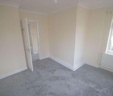 Blake Avenue, IG11 - Photo 2