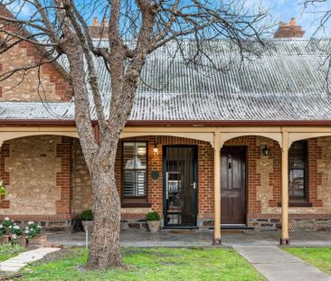 Stylish 1 Bedroom Cottage in the Heart of North Adelaide&excl; - Photo 5