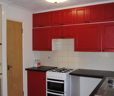 2 bedroom House - Hanover Walk, Hatfield - Photo 5