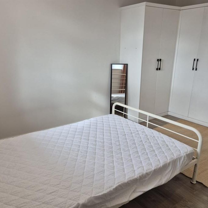 2 bedroom house to rent - Photo 1