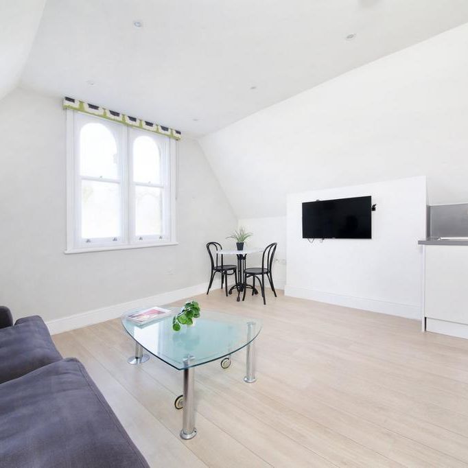 1 bedroom flat to rent - Photo 1