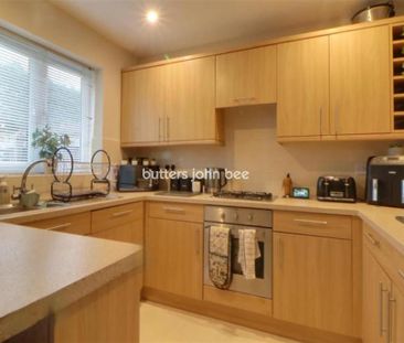 3 bedroom semi-detached house to rent - Photo 2