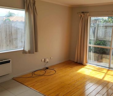 14A Courtvale Place Flat Bush - Photo 3