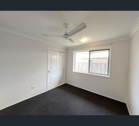 9 Broad Court, Norman Gardens, Qld 4701 - Photo 5