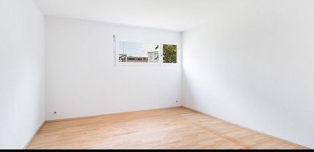 3.5 Zimmer, 92 m², 2. Stock - Photo 2