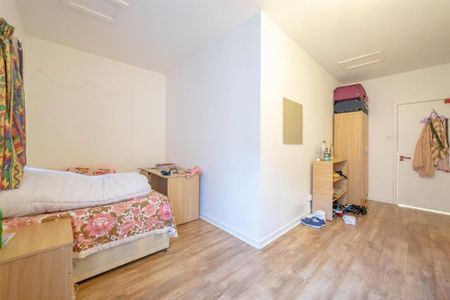 6 bedroom apartment to rent - Photo 2