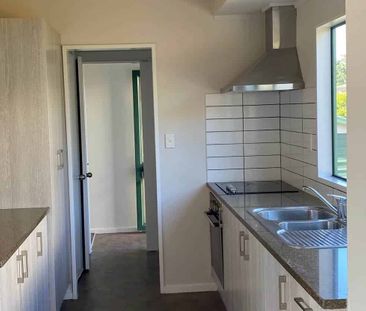 Spacious Three bedrooms and One bathroom for rent - Photo 3