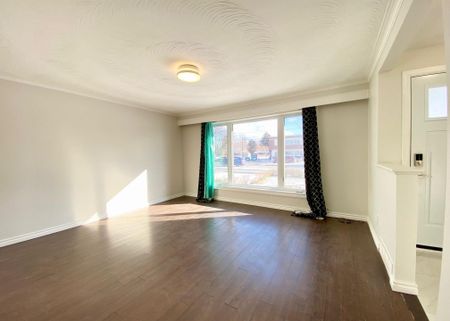 For Lease - 728 Danforth Road Unit# Main, Toronto, Ontario - Photo 2