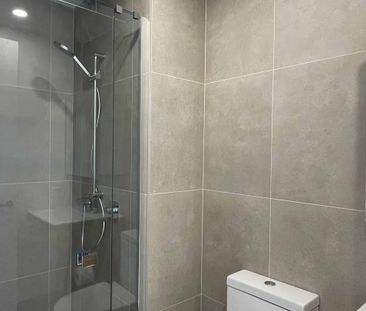 810/10 Alpha St - Photo 5