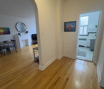 4810 Chemin Queen Mary apartment — Montréal, QC (1-Bedroom) - 1 Bedroom - Photo 1