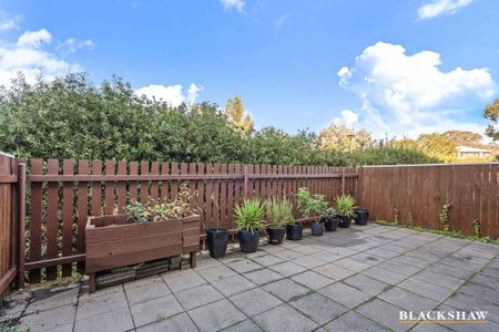 Modern Townhouse Living in a Prime Parkside Location - Photo 5