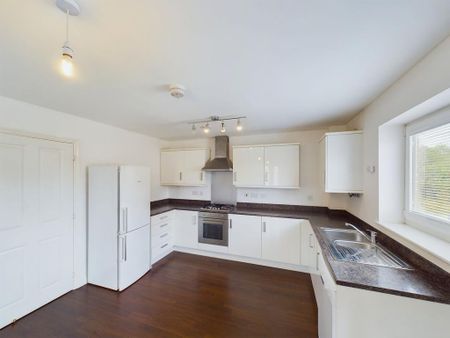 2 bedroom flat to rent - Photo 5