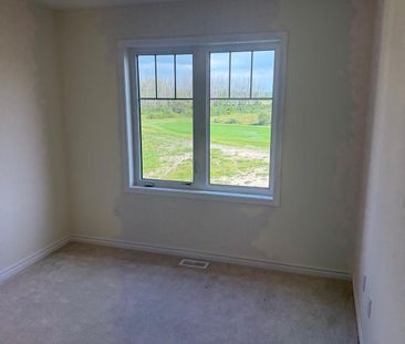 For Lease - 72 SANDHILL CRANE Drive, Wasaga Beach, Ontario - Photo 5