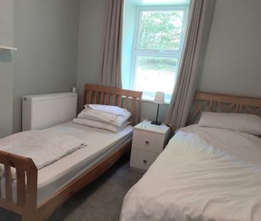4 bedroom detached house to rent - Photo 4