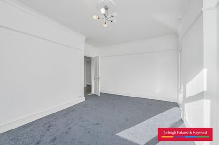 3 bedroom flat to rent - Photo 2