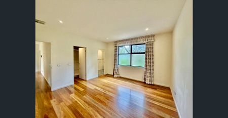 Magnificent home, perfect for multi-generational families - Photo 5