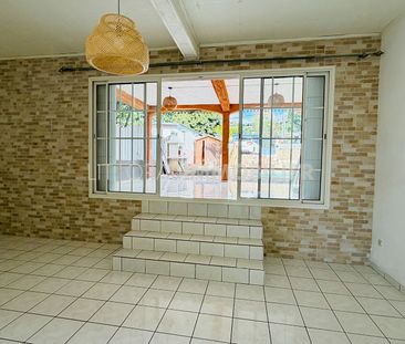 Location Maison 5 pièces 183m² - Photo 1